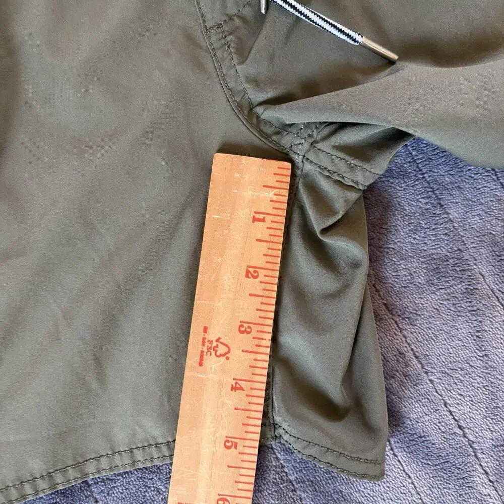 Rhythm Classic Stretch Beach Shorts Men’s Size 28 Green Minimalist Beach